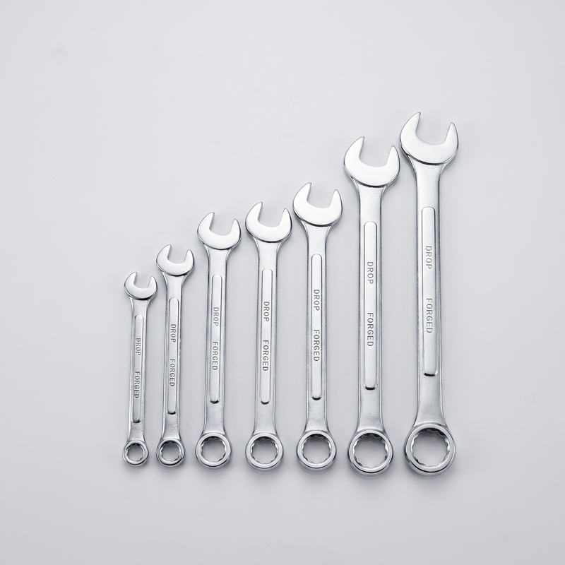 Full 7-piece metric ratcheting wrench set - flat lay, sizes 8 to 19 mm